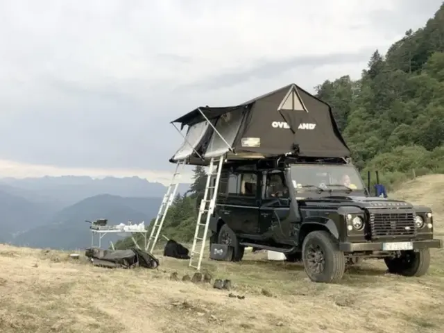 Van Autre Land Rover Defender 110 Td4 – Serris