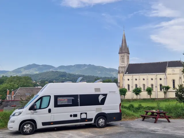Fourgon Dreamer Camper Five / Pack Fun – Rezé