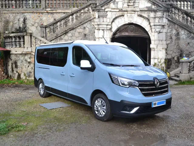 Van Caraben's Trafic – La Tronche