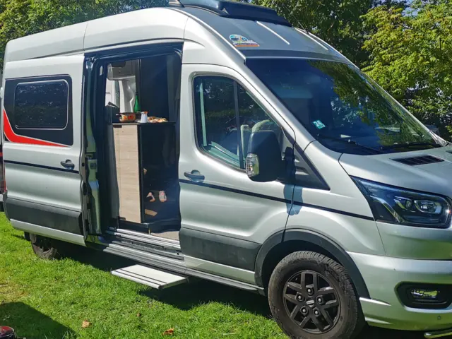 Fourgon Burstner Lineo – Calais