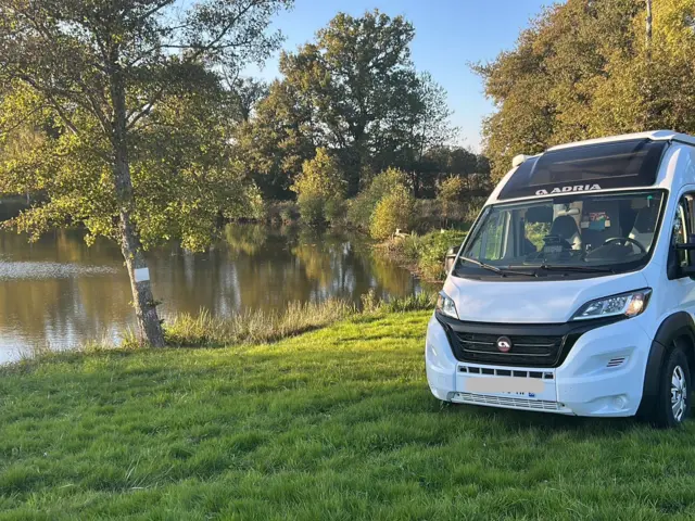 Fourgon Adria 640 Twin Sgx – Martigues