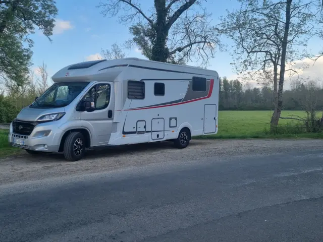 Profile Burstner Lyseo Td Td 736 Privilege – Saint-Médard-d'Eyrans