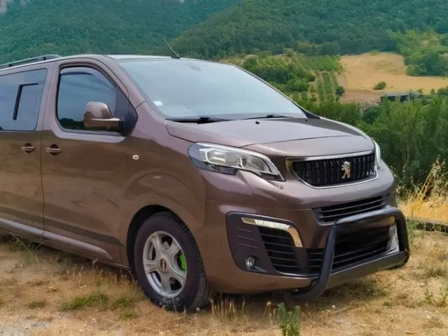Van Peugeot Expert – Estaires