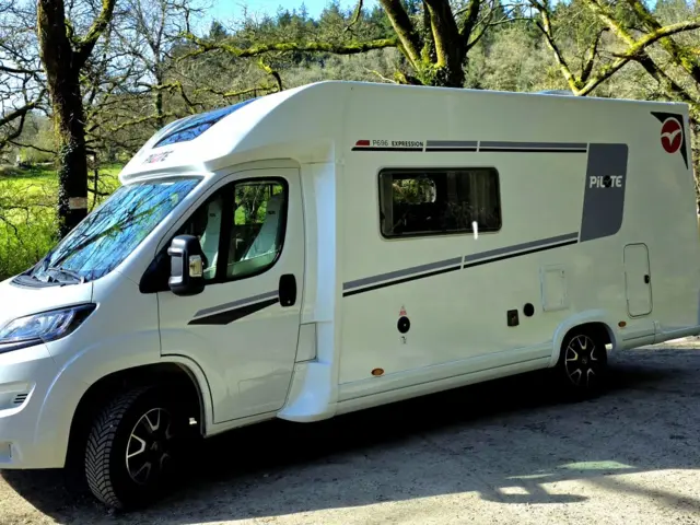 Profile Pilote P 696 S Expression Ducato – Arzano
