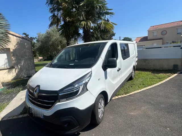 Van Renault Trafic Iii – Saint-Julien-de-Concelles