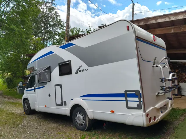 Profile Burstner Ixeo It 664 – L'Honor-de-Cos