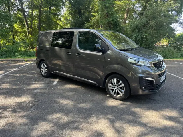 Van Kapam Expert – Sablons