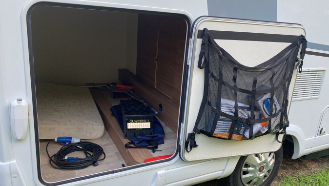 photos.accessories_ext