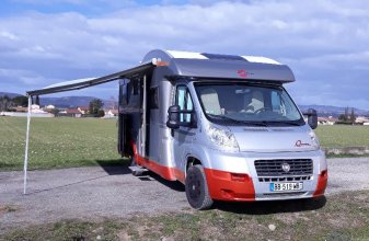 Fiat BURSTNER QUADRO IT 674 image