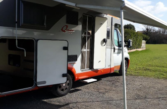 Fiat BURSTNER QUADRO IT 674 image