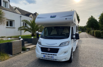  MC LOUIS GLAMYS image