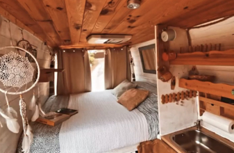 Volkswagen ADRIA Crafter image