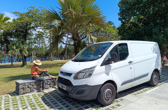 FORD DREAMER VANS image