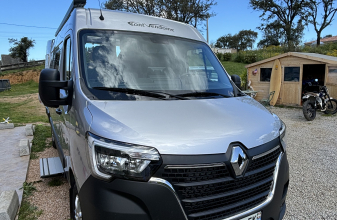 RENAULT FONT VENDOME EVASION image