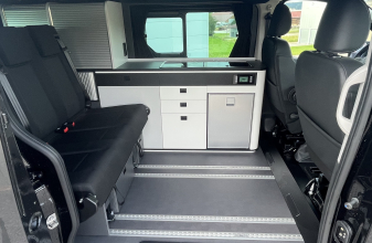 Renault AUTRE Trafic Spacenomad Iconic Blue DCI 170 image