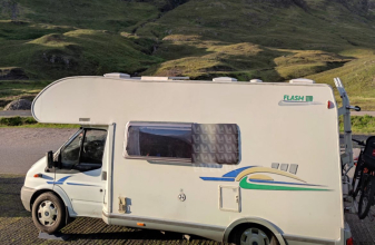 FORD CHAUSSON FLASH image