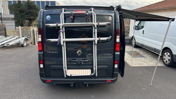 photos.accessories_ext