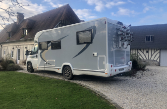 Fiat CHAUSSON TITANIUM 738 XLB AVEC ATTELAGE  image