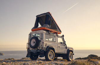  LAND ROVER DEFENDER image