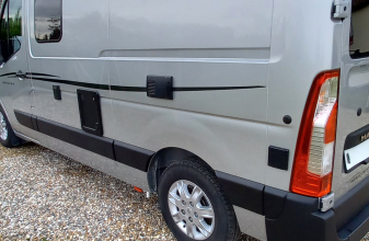 RENAULT FONT VENDOME EVASION image