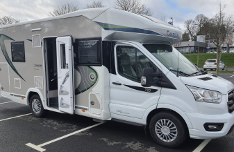 Ford CHAUSSON Titanium premium 720 image