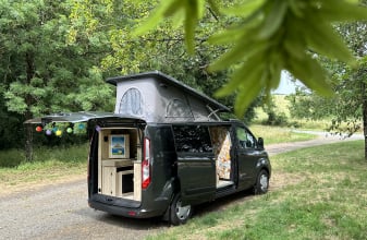 Ford DREAMER Transit custom image