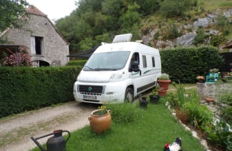 FIAT FONT VENDOME VANS