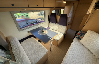 Ford CHALLENGER 170 image