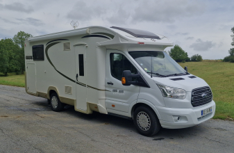 Ford CI AUTOHOMES CI ELLIOT 66 XT Transit 2.2 TDCI 155 image